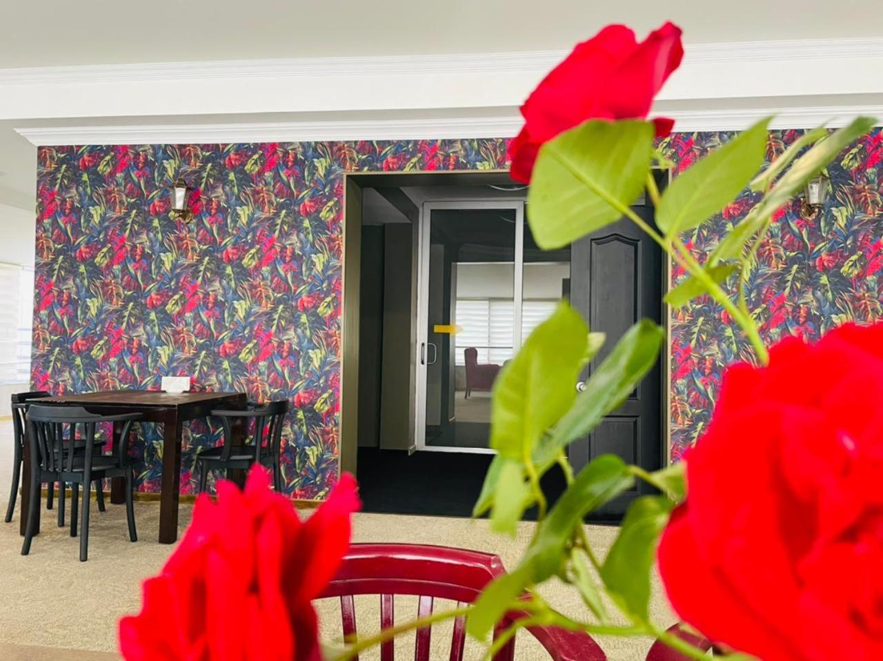 Aura Boutique Hotel Batumi Kültér fotó